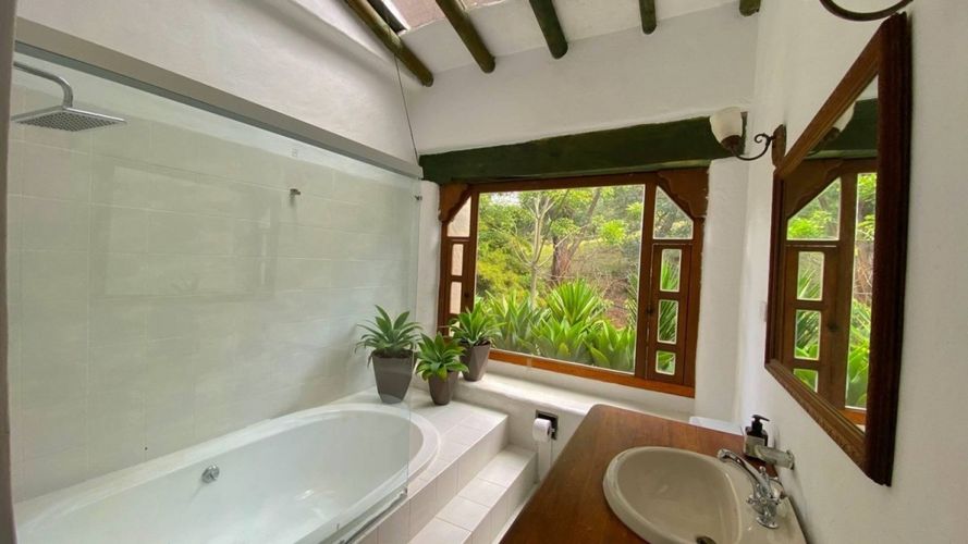 Casa de 5 alcobas en venta en El Higueron, Rionegro, 740 m² · foto 14 de 24