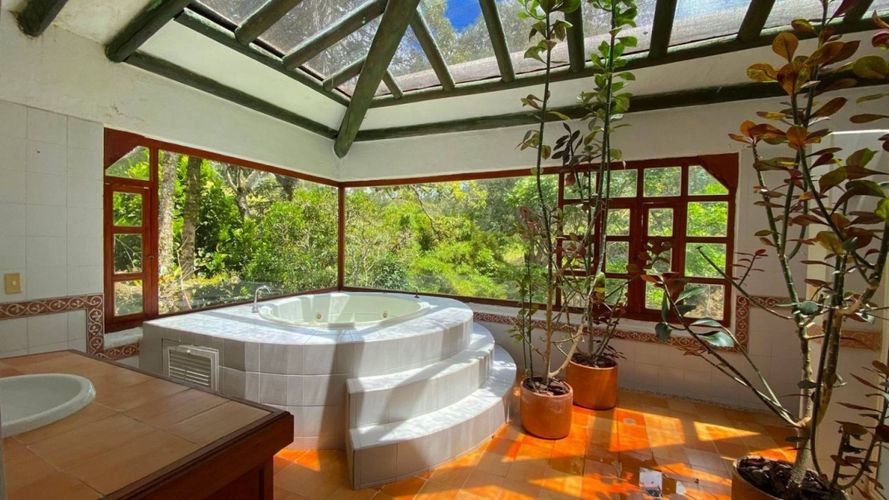 Casa de 5 alcobas en venta en El Higueron, Rionegro, 740 m² · foto 21 de 24