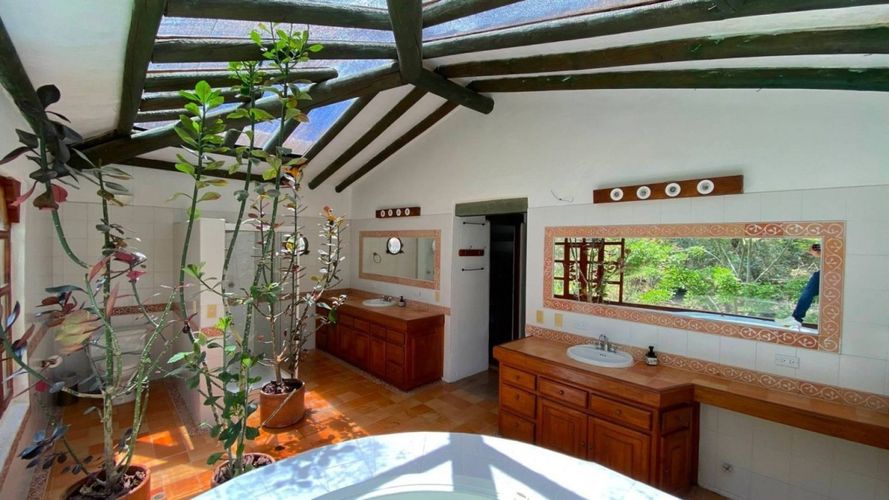 Casa de 5 alcobas en venta en El Higueron, Rionegro, 740 m² · foto 24 de 24