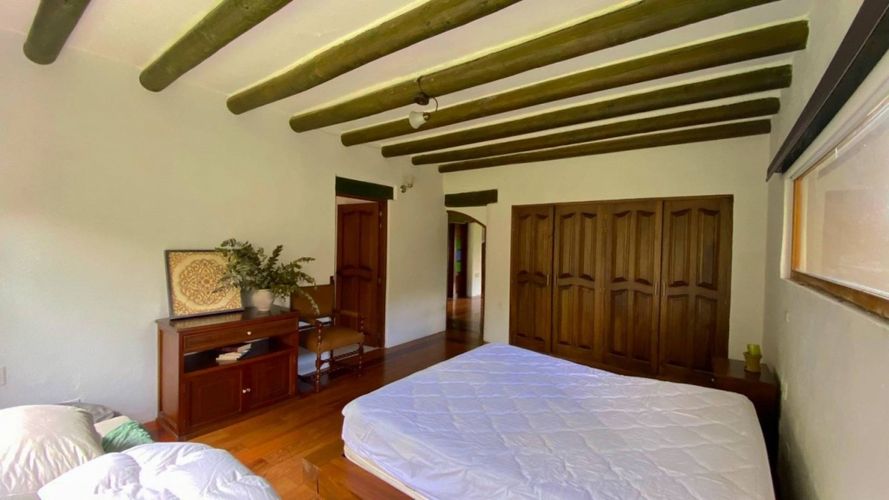 Casa de 5 alcobas en venta en El Higueron, Rionegro, 740 m² · foto 11 de 24