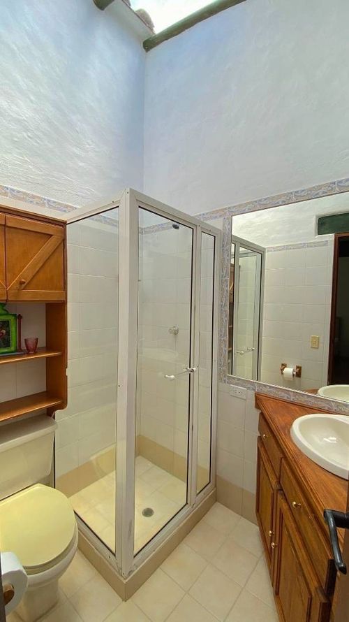 Casa de 5 alcobas en venta en El Higueron, Rionegro, 740 m² · foto 16 de 24