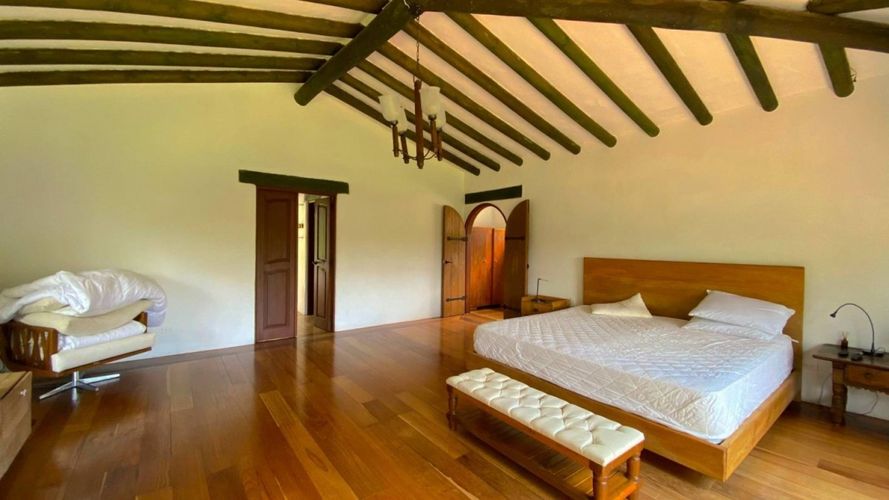 Casa de 5 alcobas en venta en El Higueron, Rionegro, 740 m² · foto 20 de 24