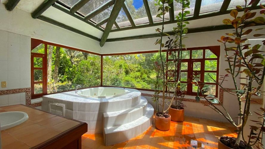 Casa de 5 alcobas en venta en El Higueron, Rionegro, 740 m² · foto 21 de 24