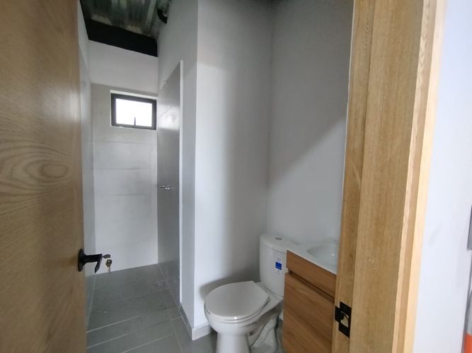 Oficina en arriendo en El Porvenir, Rionegro, 54 m² · foto 7 de 8