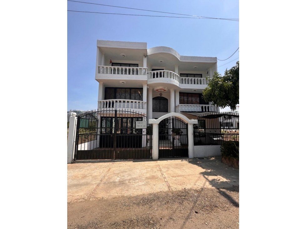 Casa en venta en Bello Horizonte, Santa Marta · foto 3 de 24