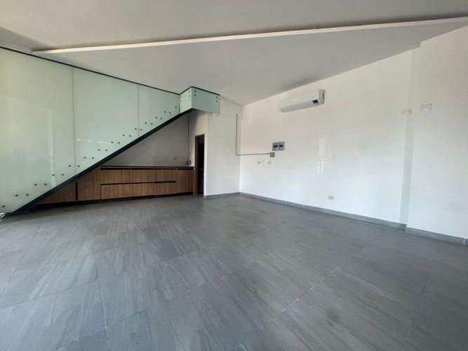 Local en arriendo en El Poblado, Medellín, 60 m² · foto 2 de 11