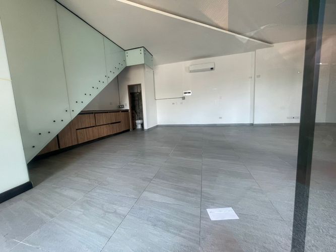 Local en arriendo en El Poblado, Medellín, 60 m² · foto 10 de 11