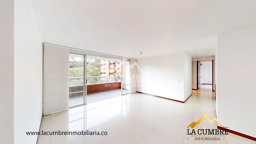 Apartamento de 3 alcobas en arriendo en Los Balsos, Medellín, 130 m² · foto 3 de 14