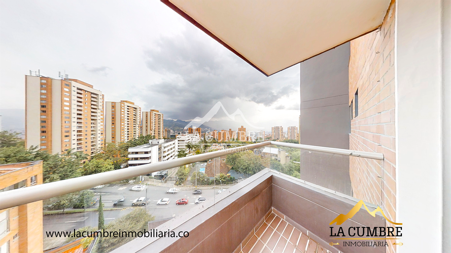 Apartamento de 3 alcobas en arriendo en Los Balsos, Medellín, 130 m² · foto 14 de 14