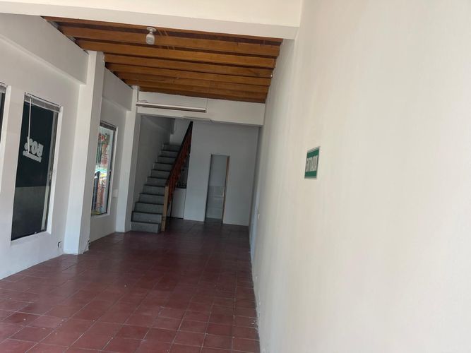 Local en arriendo en El Poblado, Medellín, 60 m² · foto 3 de 10
