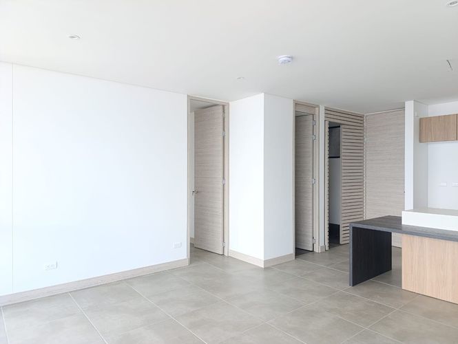 Apartamento de 2 alcobas en arriendo en El Poblado, Medellín, 94 m² · foto 9 de 18