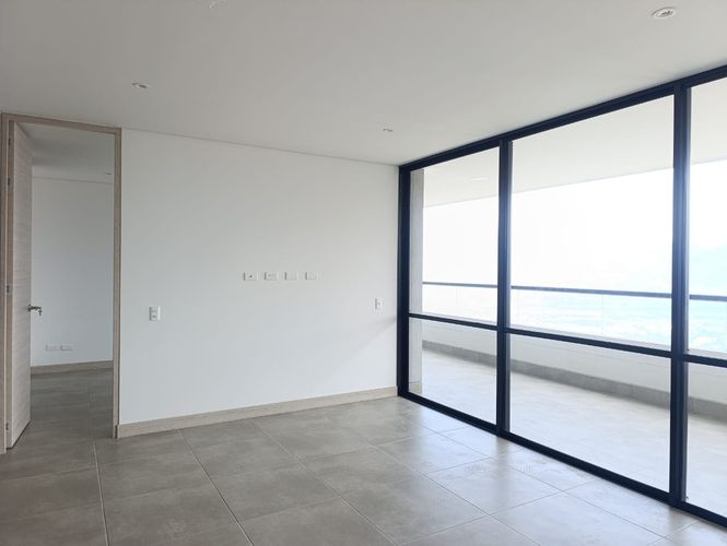 Apartamento de 2 alcobas en arriendo en El Poblado, Medellín, 94 m² · foto 2 de 18