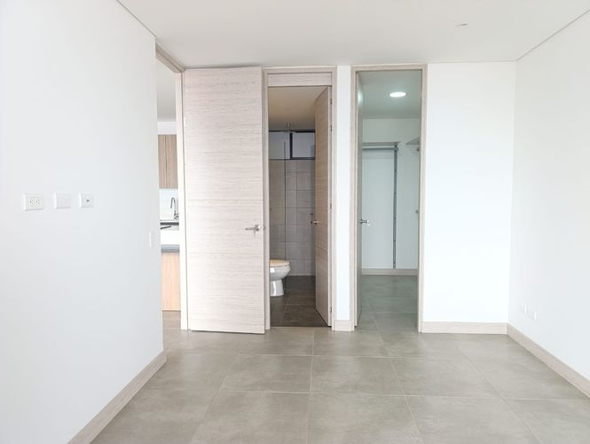 Apartamento de 2 alcobas en arriendo en El Poblado, Medellín, 94 m² · foto 10 de 18