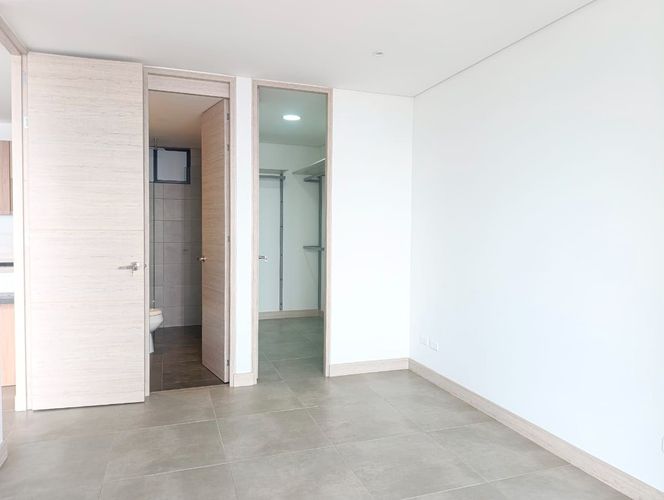 Apartamento de 2 alcobas en arriendo en El Poblado, Medellín, 94 m² · foto 16 de 18