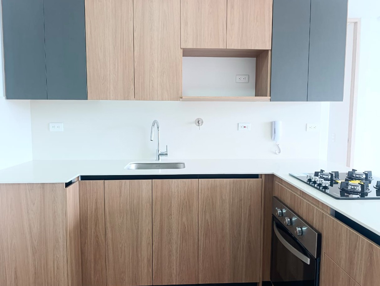 Apartamento en arriendo en El Poblado, Medellín · foto 7 de 18