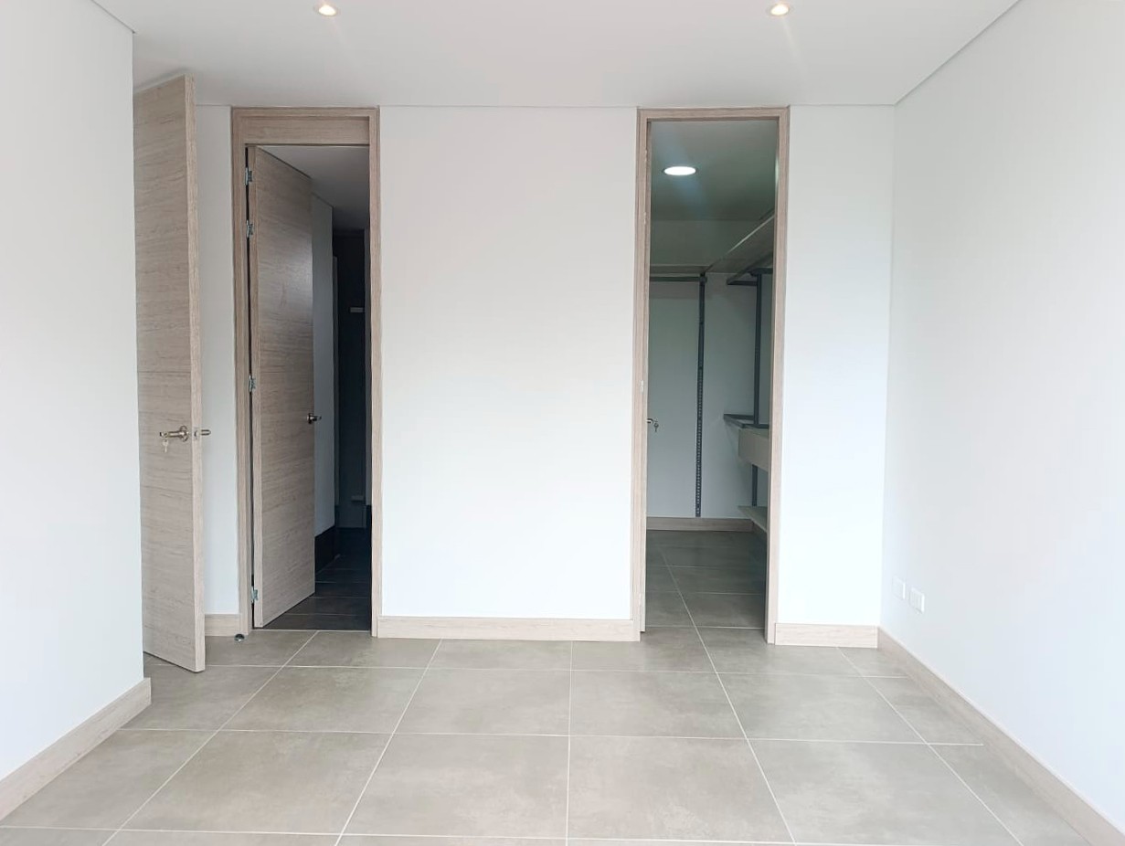 Apartamento en arriendo en El Poblado, Medellín · foto 13 de 18