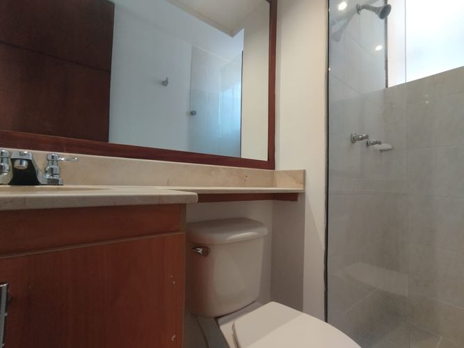 Apartamento de 3 alcobas en arriendo en El Poblado, Medellín, 93 m² · foto 7 de 20