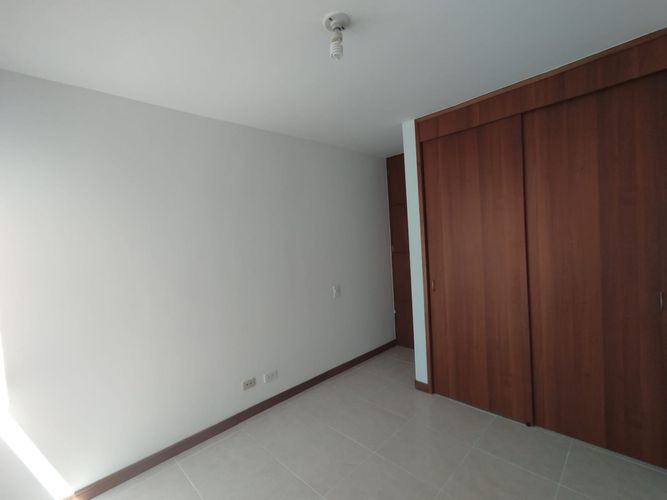Apartamento de 3 alcobas en arriendo en El Poblado, Medellín, 93 m² · foto 10 de 20