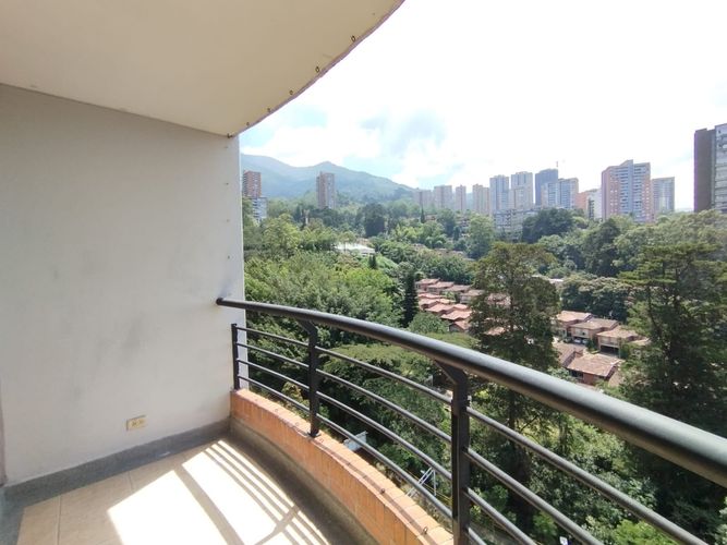 Apartamento de 3 alcobas en arriendo en El Poblado, Medellín, 93 m² · foto 16 de 20