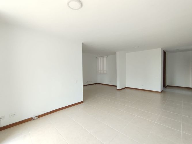 Apartamento de 3 alcobas en arriendo en El Poblado, Medellín, 93 m² · foto 19 de 20