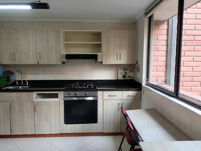 Apartamento de 4 alcobas en venta en El Poblado, Medellín, 198 m² · foto 5 de 18