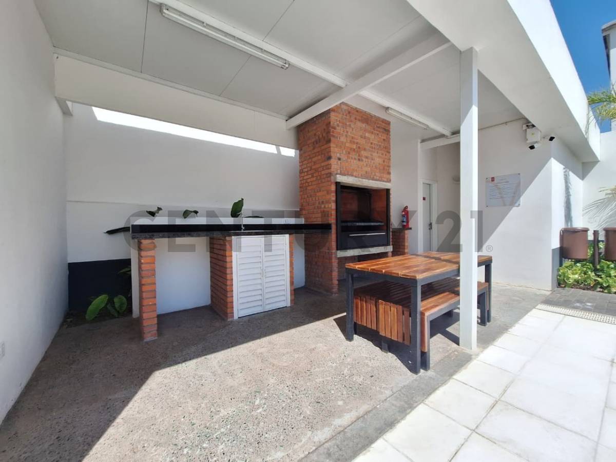 ALQUILO DEPARTAMENTO AMOBLADO EN CONDOMINIO ALTA VIDA - LUQUE — foto 2