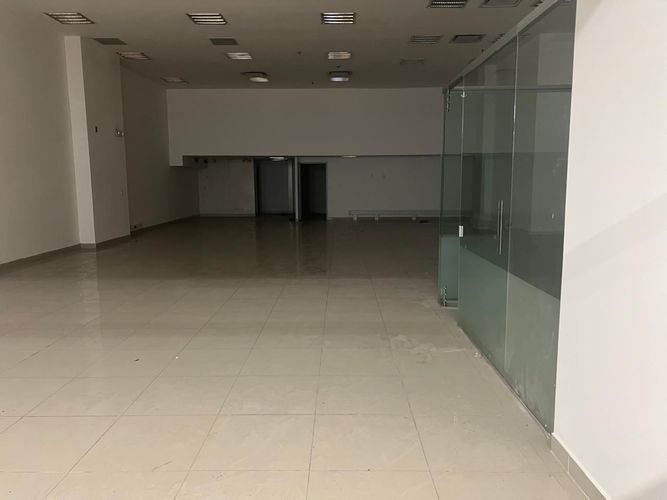 Local en arriendo en Escobero, Envigado, 212 m² · foto 2 de 10