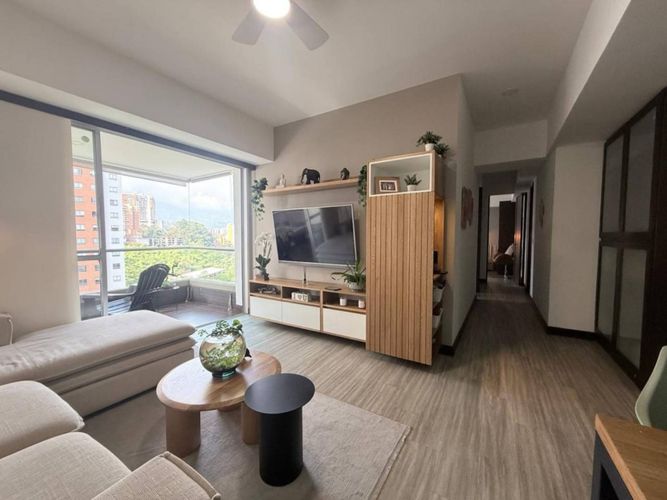 Apartamento de 3 alcobas en venta en Las Lomitas, Sabaneta, 100 m² · foto 2 de 14