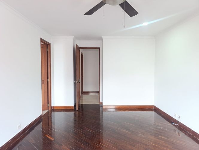 Apartamento de 3 alcobas en venta en El Poblado, Medellín, 200 m² · foto 11 de 16
