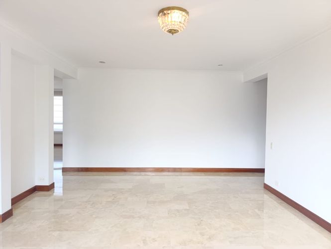 Apartamento de 3 alcobas en venta en El Poblado, Medellín, 200 m² · foto 5 de 16
