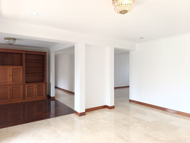 Apartamento de 3 alcobas en venta en El Poblado, Medellín, 200 m² · foto 2 de 16