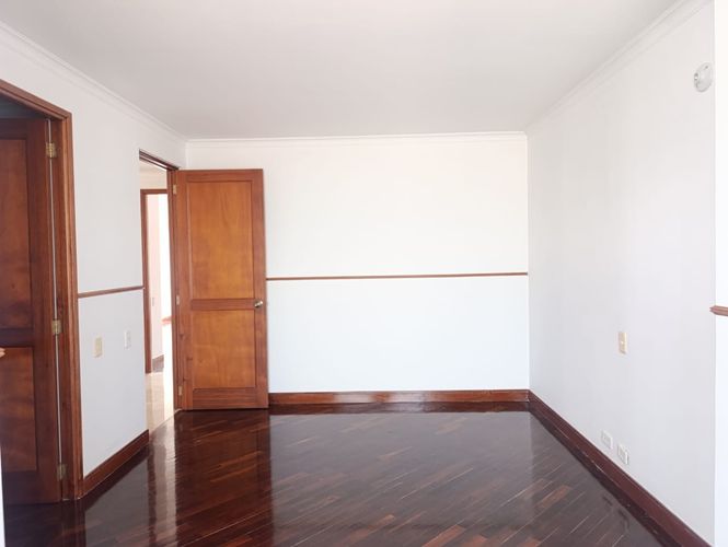 Apartamento de 3 alcobas en venta en El Poblado, Medellín, 200 m² · foto 12 de 16