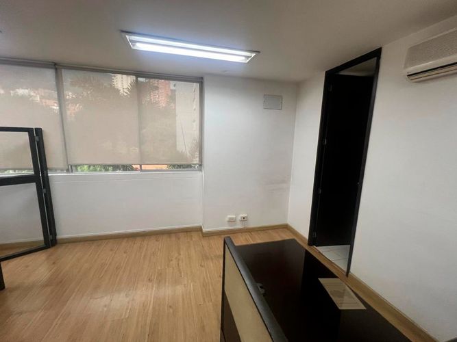 Oficina en arriendo en El Poblado, Medellín, 73 m² · foto 7 de 17