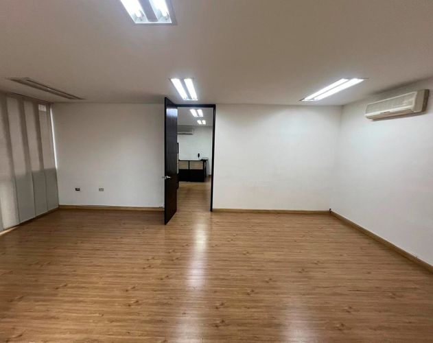 Oficina en arriendo en El Poblado, Medellín, 73 m² · foto 11 de 17