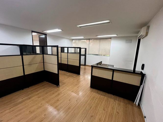 Oficina en arriendo en El Poblado, Medellín, 73 m² · foto 10 de 17