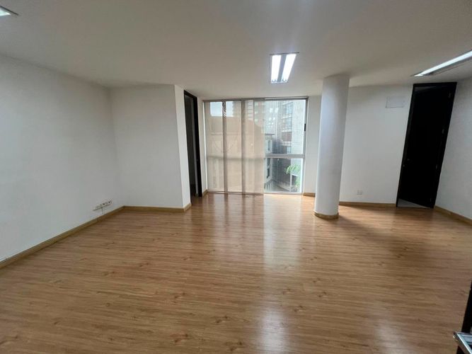 Oficina en arriendo en El Poblado, Medellín, 73 m² · foto 13 de 17