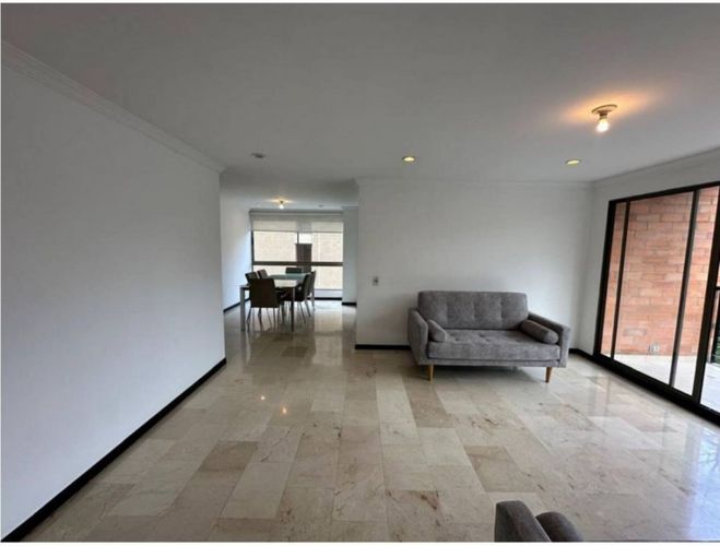 Oficina en arriendo en La Florida, Medellín, 132 m² · foto 3 de 15