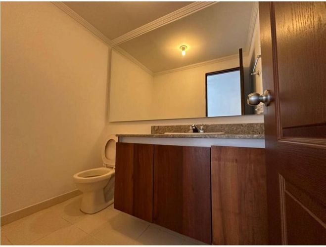 Oficina en arriendo en La Florida, Medellín, 132 m² · foto 7 de 15