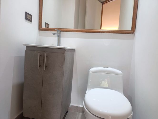 Apartamento en venta en El Poblado, Medellín · foto 2 de 11