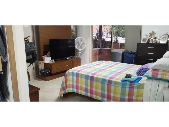 Apartamento de 4 alcobas en venta en Milla De Oro, Medellín, 201 m² · foto 17 de 24