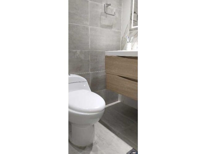 Apartamento de 4 alcobas en venta en Milla De Oro, Medellín, 201 m² · foto 21 de 24