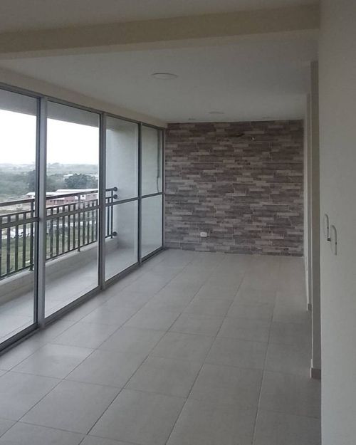 Apartamento de 2 alcobas en venta en Ciudad Country, Jamundí, 58 m² · foto 2 de 23
