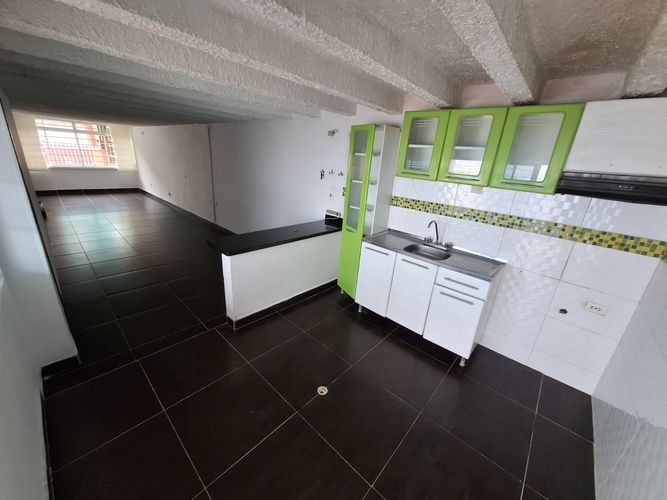 Casa de 4 alcobas en venta en Urbanizacion Arboleda, Floridablanca, 121 m² · foto 2 de 24
