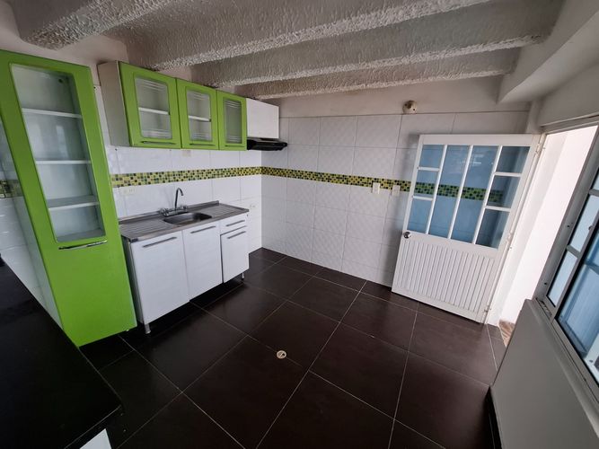 Casa de 4 alcobas en venta en Urbanizacion Arboleda, Floridablanca, 121 m² · foto 3 de 24