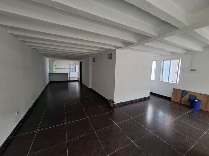Casa de 4 alcobas en venta en Urbanizacion Arboleda, Floridablanca, 121 m² · foto 4 de 24