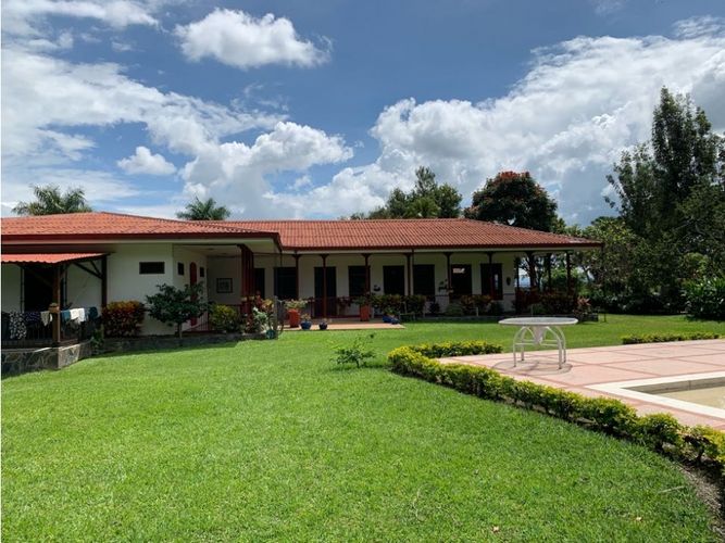 Finca en venta en El Caimo, Armenia, 500 m² · foto 3 de 24