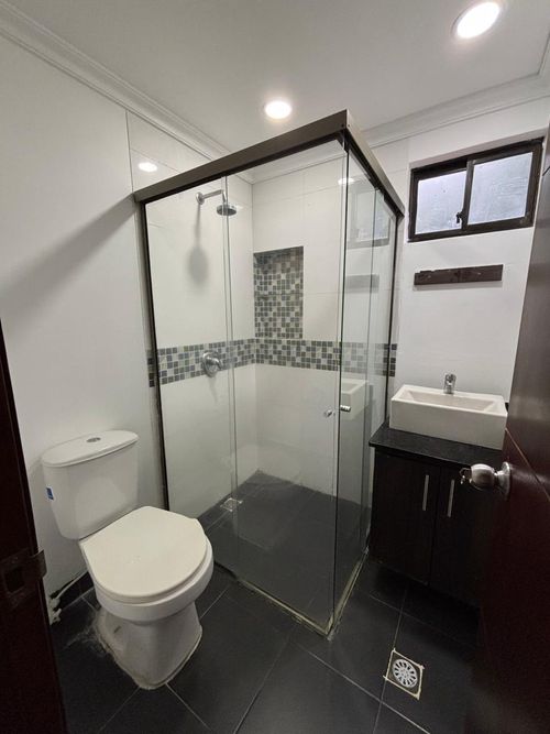 Finca en arriendo en Vallano, Envigado, 400 m² · foto 12 de 24