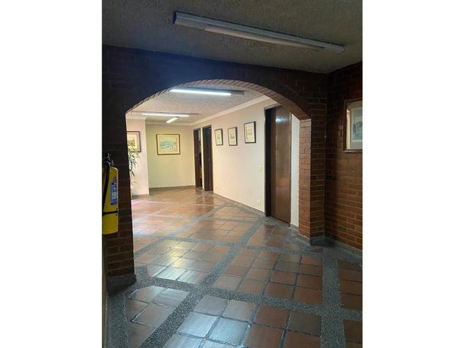 Casa de 5 alcobas en venta en San Patricio, Bogotá, 678 m² · foto 18 de 24