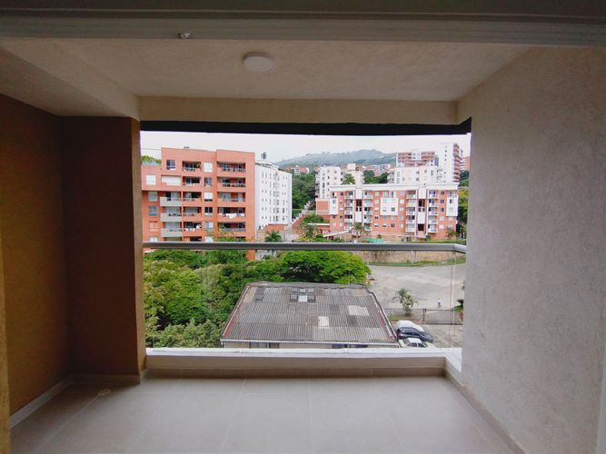Apartamento de 3 alcobas en venta en Santa Isabel, Cali, 86 m² · foto 5 de 21