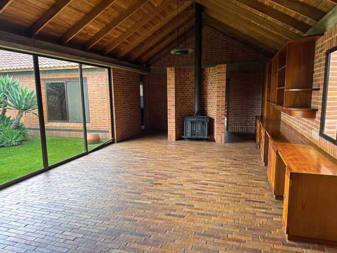 Casa de 4 alcobas en venta en Casa Blanca, Bogotá, 410 m² · foto 2 de 12